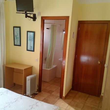 Hostal Lleida Калафелл Экстерьер фото