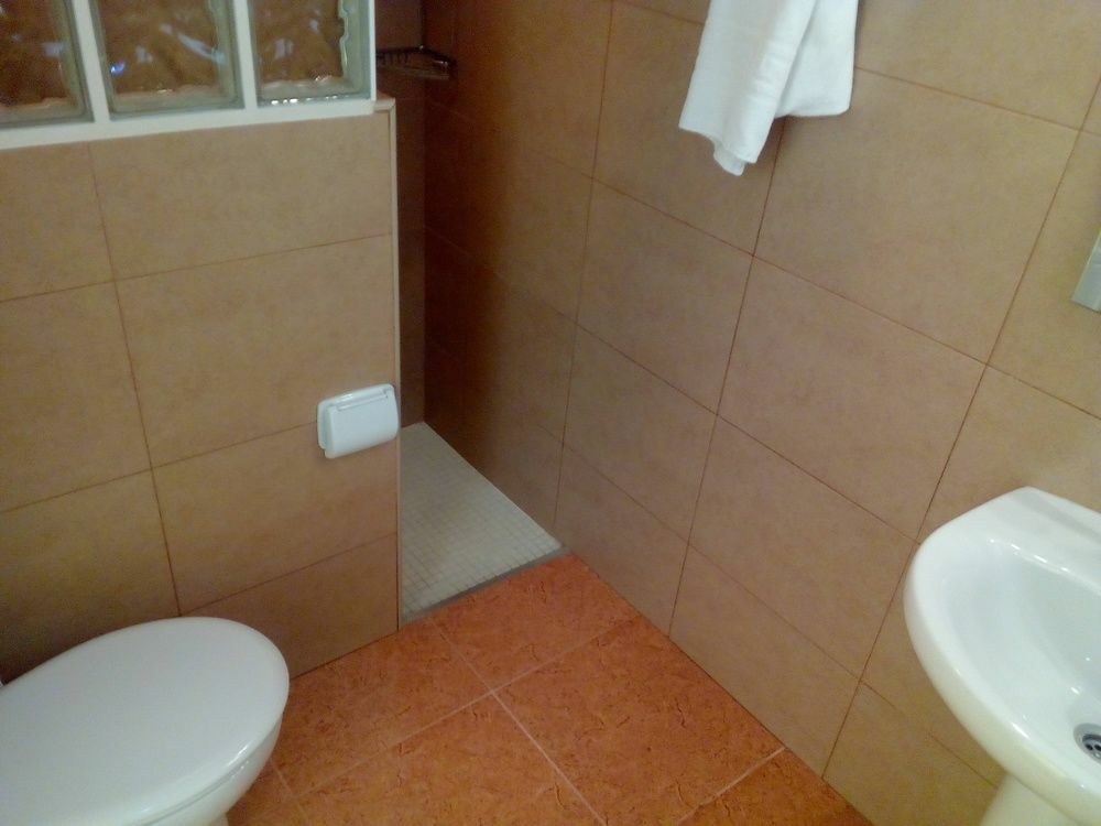 Hostal Lleida Калафелл Экстерьер фото